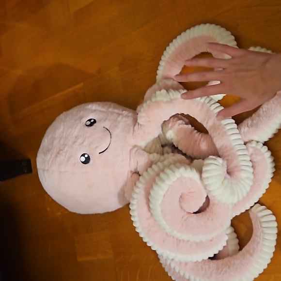 Pink Kawi octopus plushy - Picture 2 of 2